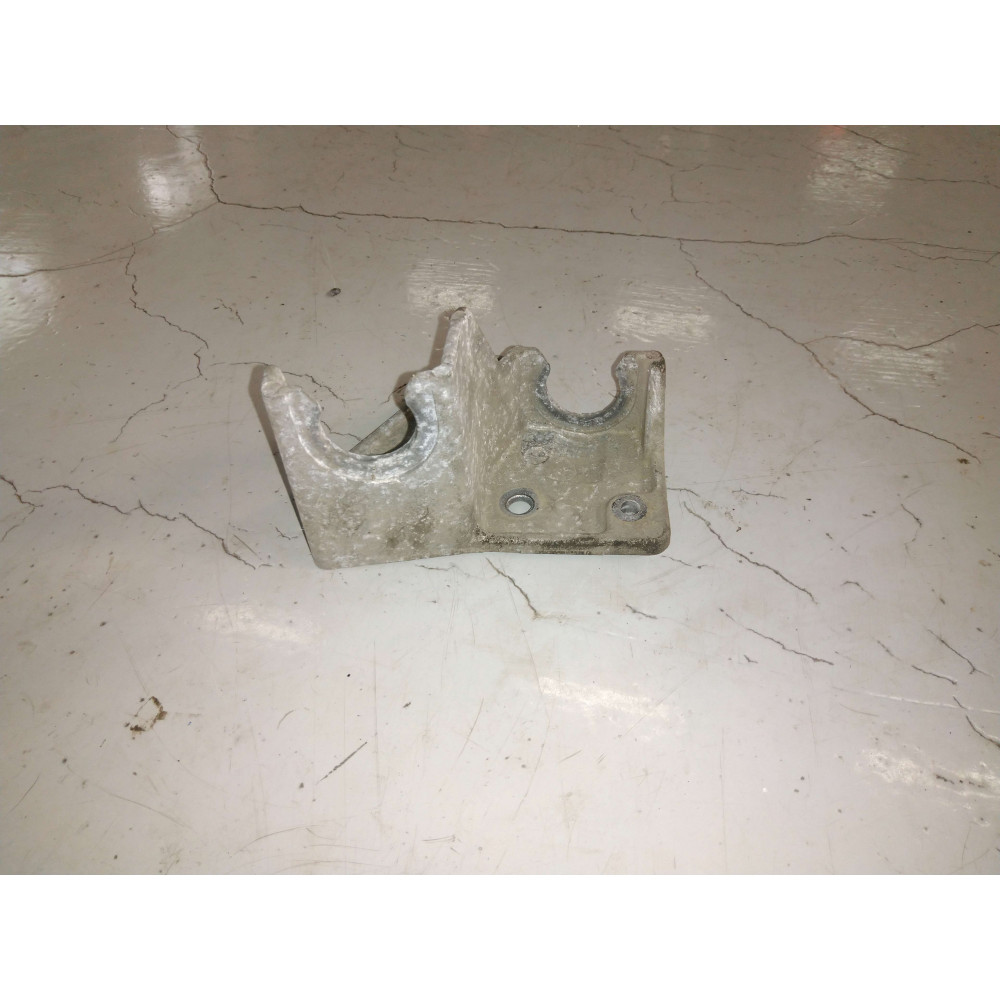 support câble boîte de vitesse Iveco  Ref : 8872940