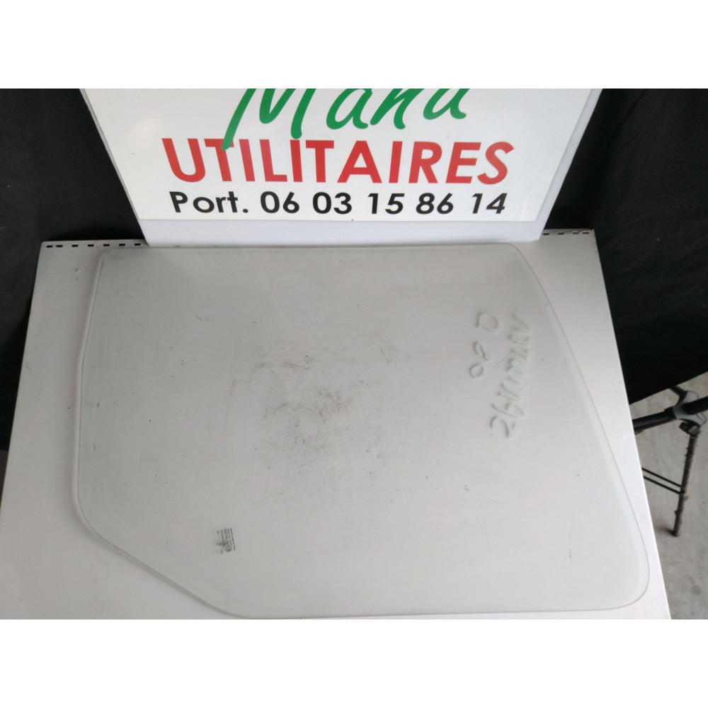 Vitre Sprinter 06-13 Avant Droite Ref : vitresprinteavd