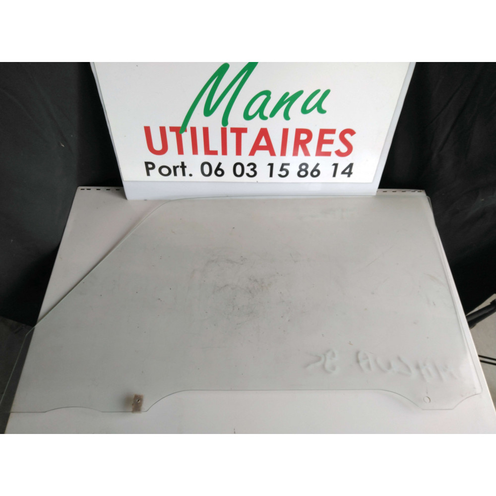 vitre Mazda 95-05 avant droite Ref : vitremazdaavd
