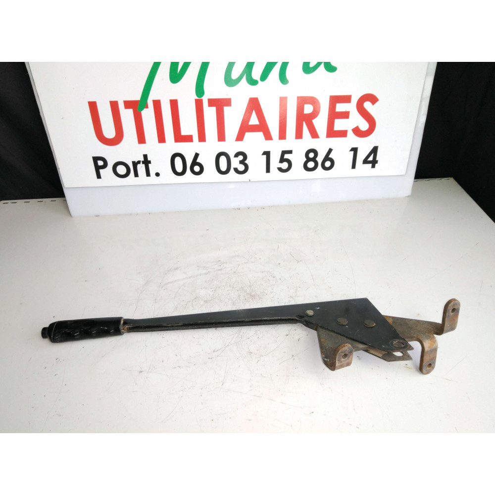 frein à main Iveco  Ref : frein à main 