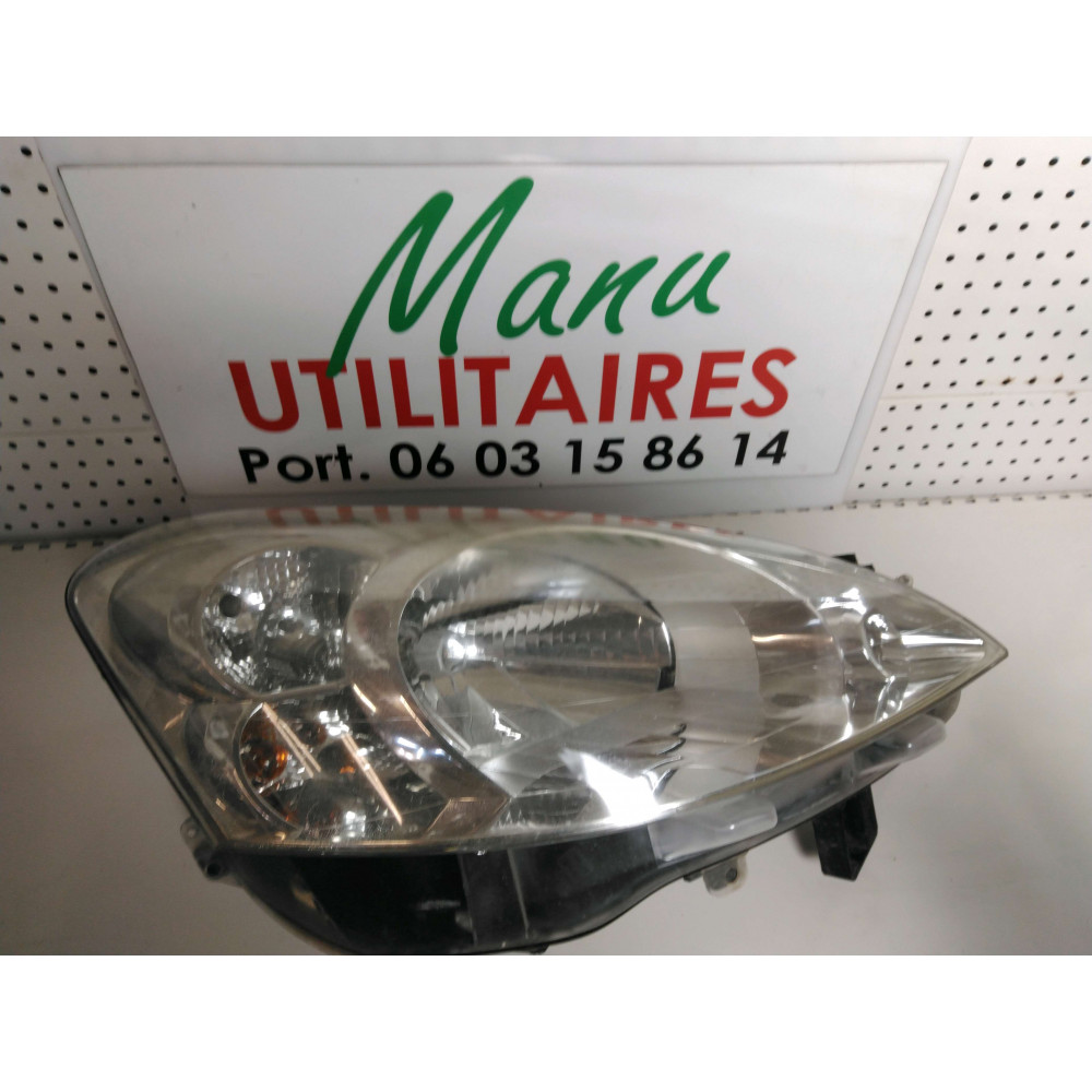 Phare optique avant droit Partner Ref : 
