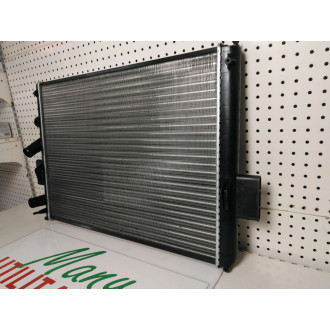 Radiateur refroidissement moteur Iveco Daily 90 2.8 D/TD Ref : 