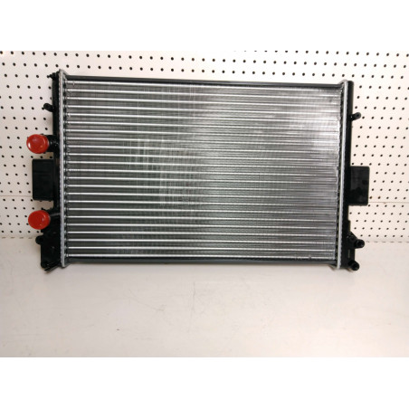 Radiateur refroidissement du moteur Iveco daily 2.8TD
