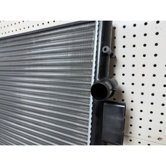 Radiateur de refroidissement Iveco Daily 3.0/ 2.3 JTD Ref : 