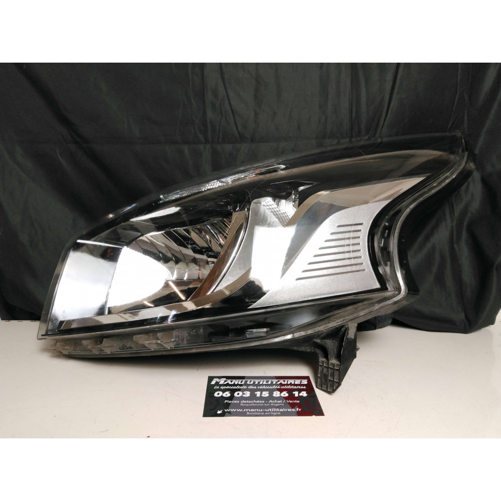 Phare avant gauche Renault Trafic Ref : 