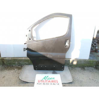 porte avant G trafic 06/14 Ref : 