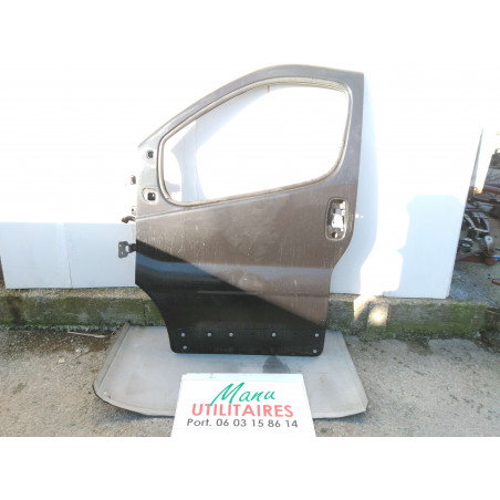 porte avant G trafic 06/14 Ref : 