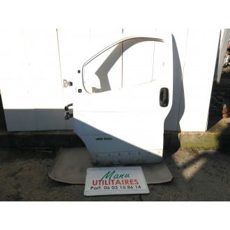 porte avant G trafic 06/14 Ref : 