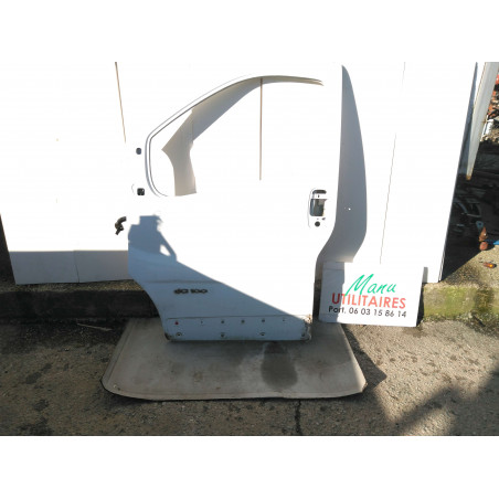 porte avant G trafic 06/14 Ref : 