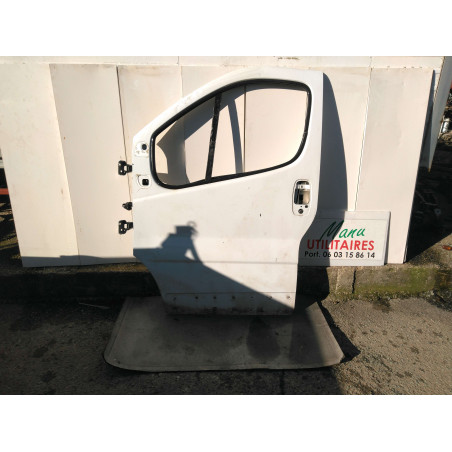 porte avant G trafic 06/14 Ref : 