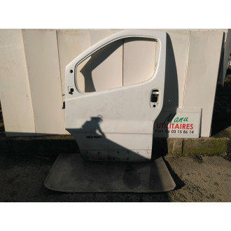 porte avant G trafic 06/14 Ref : 