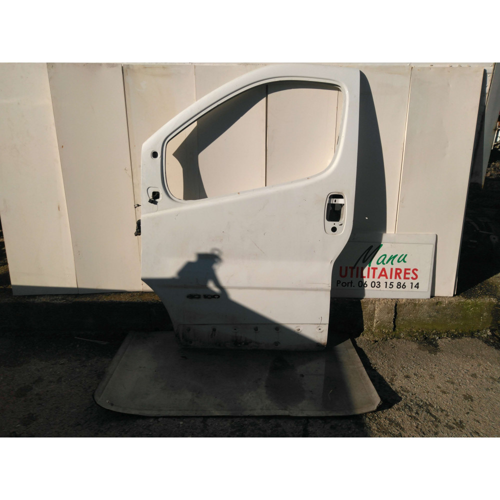 porte avant G trafic 06/14 Ref : 