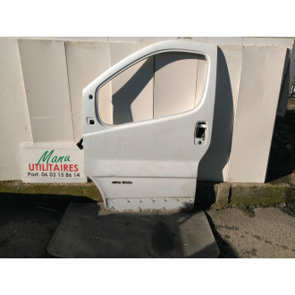 porte avant G trafic 06/14 Ref : 