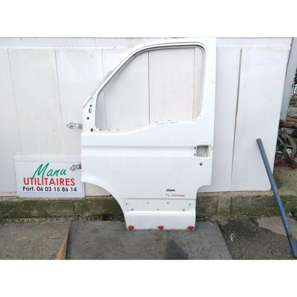 porte av D Iveco fourgon 06/12 Ref : 