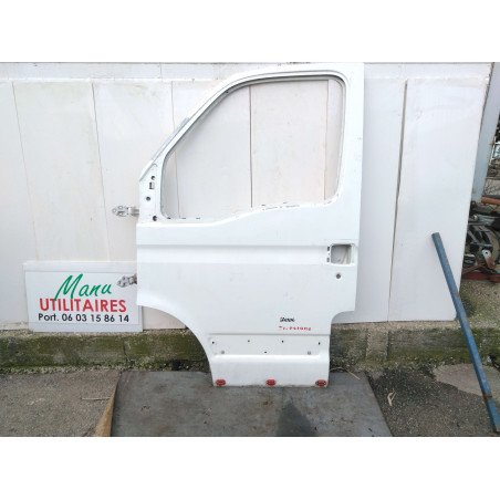 porte av D Iveco fourgon 06/12 Ref : 