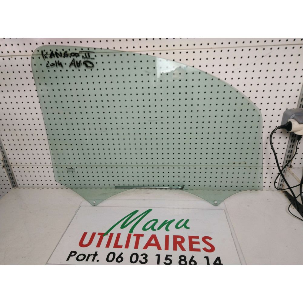 vitre Kangoo av D 13/20 Ref : 