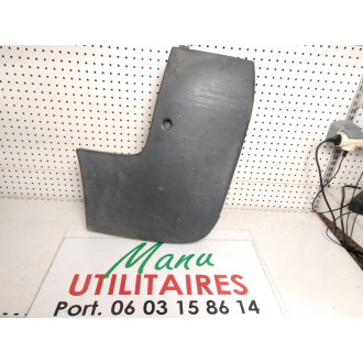moulure sabot Trafic / vivaro Arr g 06/14