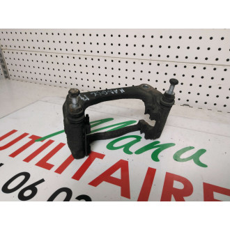 étrier avant Kangoo 2013 Ref : 