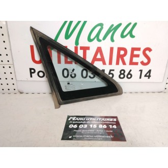 vitre fixe avant D h1 Hyundai 06/08 Ref : 