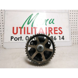 Pompe a injection Trafic 1,9L DCi Ref : 7700111010