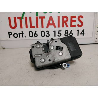 Serrure avant gauche Renault trafic  Ref : 