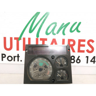 compteur Iveco 1997 contour cache casser  Ref : 4832423