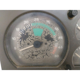 compteur Iveco 1997 contour cache casser  Ref : 4832423