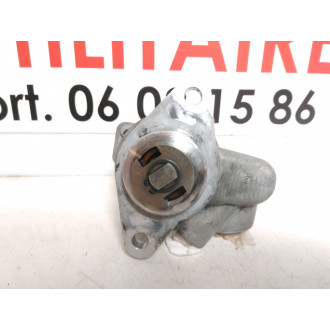 Pompe de direction assistée Iveco Daily Ref : 7683955126