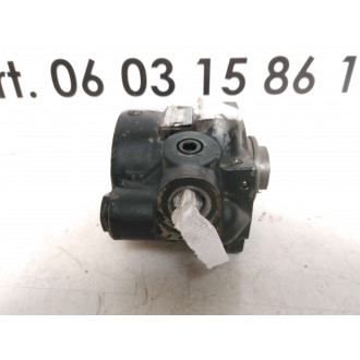 pompe de direction assistée Iveco Daily  Ref : 7673955533
