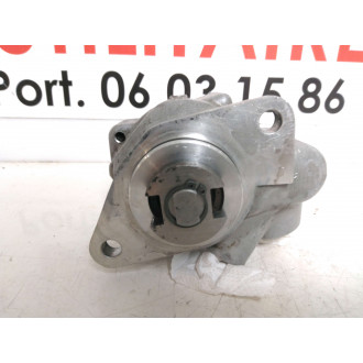 pompe de direction assistée Trafic  Ref : 7684955132