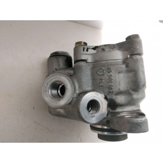 pompe de direction assistée Iveco Daily  Ref : 7684955124