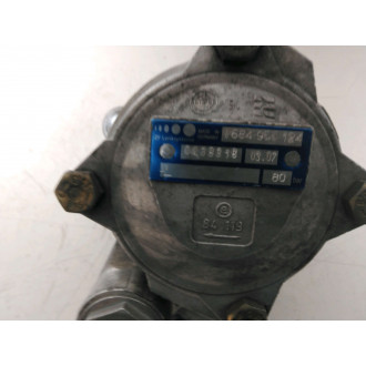 pompe de direction assistée Iveco Daily  Ref : 7684955124