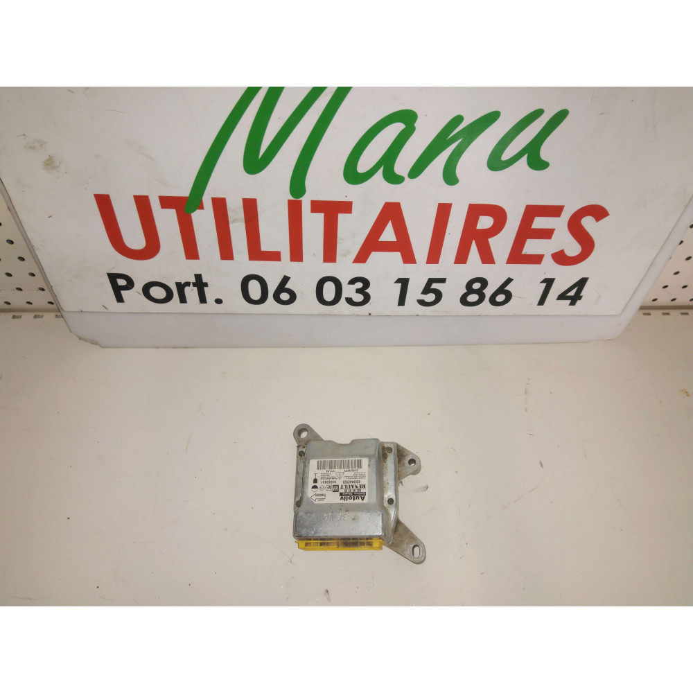 module de contrôle air bag Trafic II 2005 Ref : 8200402593