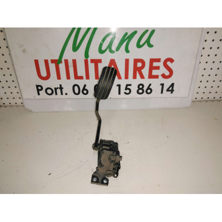 Pédale d'accélérateur Trafic II 2005 1.9L Ref : 7700313060