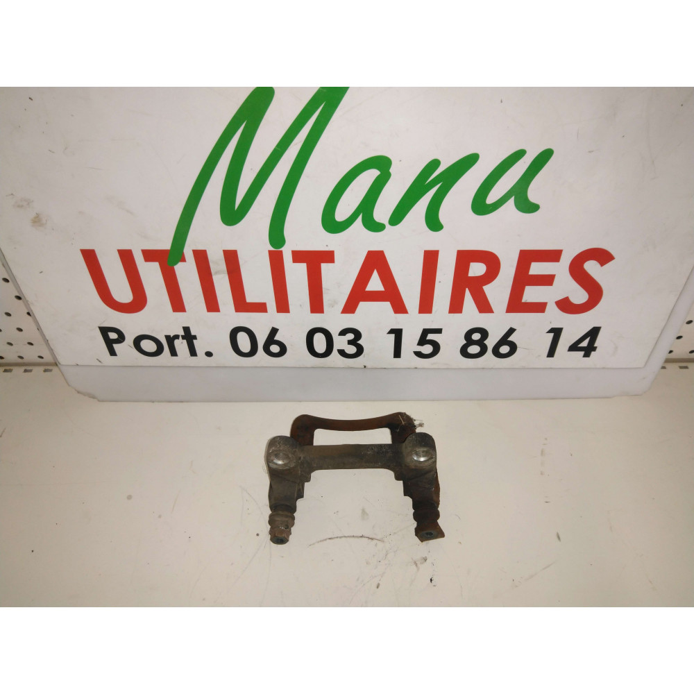 étrier de frein Trafic II 2005 1.9L DCI arrière droit Ref : 32327750