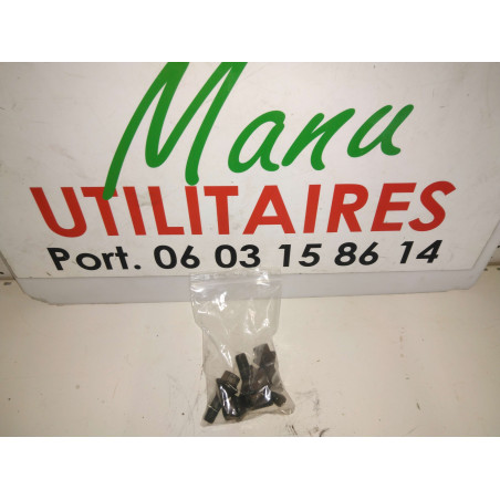 sachet de boulon roues  Trafic II 2005 1.9L DCI 5 pièces  Ref : 