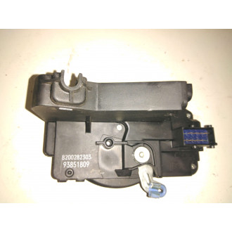 serrure de porte Trafic II 2005 1.9L DCI Ref : 8200282303