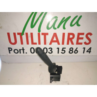 commodo de clignotant Trafic II 2005 1.9L DCI Ref : 8200070266