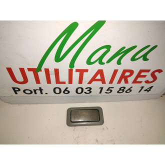 éclairage plafonnier intérieur Trafic II 1.9L DCI  Ref : 8200050660