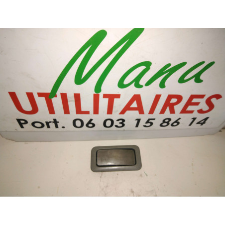 éclairage plafonnier intérieur Trafic II 1.9L DCI  Ref : 8200050660