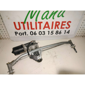 moteur essuie glace avant Trafic II 1.9L DCI Ref : 7701055893