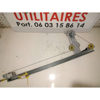 lève-vitre Trafic II 1.9L DCI avant gauche manuel  Ref : 7700311818D