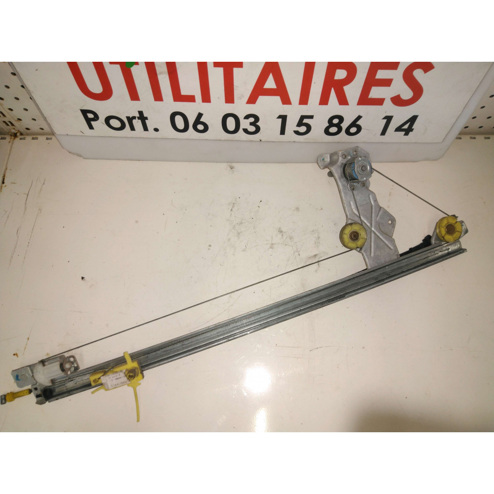 lève-vitre Trafic II 1.9L DCI avant gauche manuel  Ref : 7700311818D