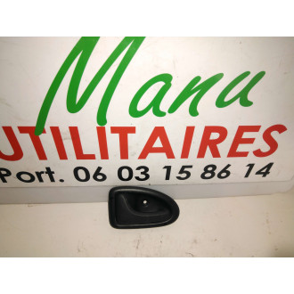 poignée de porte Trafic II 1.9L DCI intérieur avant droit