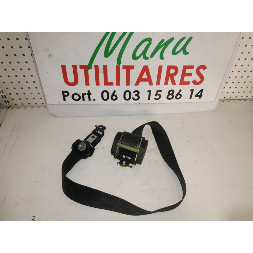 ceinture de sécurité Trafic II 1.9L DCI avant Ref : 
