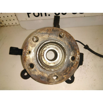 moyeu Trafic II 1.9L DCI avant gauche Ref : 8200630533