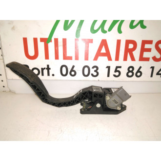 Pédale d'accélérateur Hyundai H1  Ref : CC4JAA071