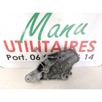 support moteur Trafic II 1.9L DCI Ref : 8200003828K