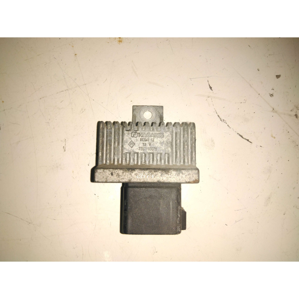 boitier de prechauffage Trafic II 1.9L DCI Ref : 7700115078