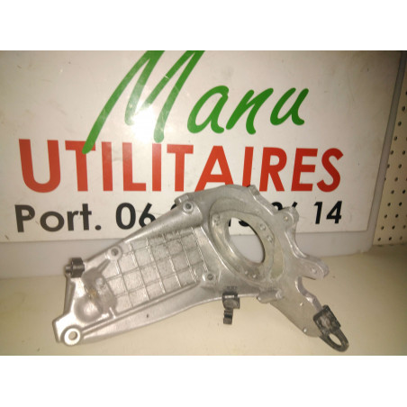 support moteur Partner pompe injection  Ref : 9625176310